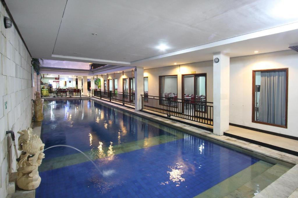 Green Villas Hotel And Spa クタ エクステリア 写真